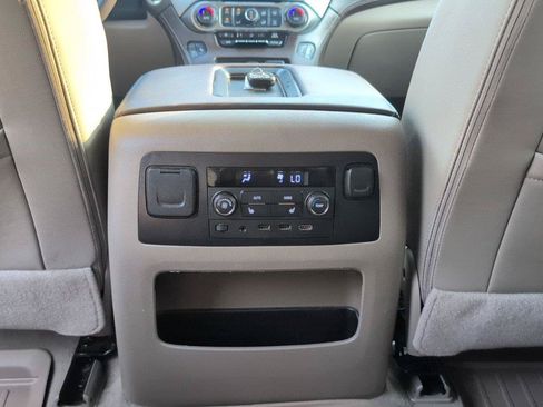 Used 2019 Chevrolet Tahoe LT RWD image 35