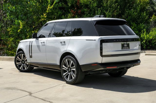 Used 2023 Land Rover Range Rover SE AWD/4WD image 10