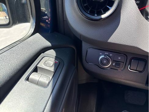 Used 2023 Mercedes-Benz Sprinter 2500 image 16