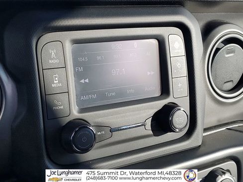 Used 2021 Jeep Wrangler Sport image 14