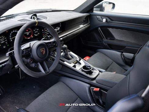 Used 2024 Porsche 911 GT3 RS RWD image 25