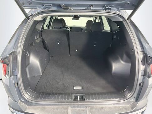 Used 2025 Hyundai Tucson SEL FWD image 30