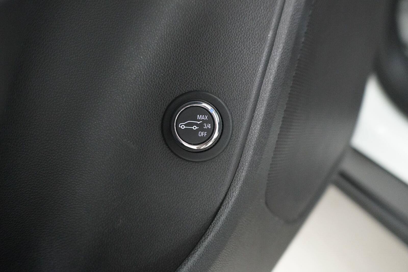 Used 2020 Chevrolet Blazer LT FWD image 21
