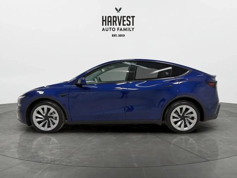 Used 2026 Tesla Model Y AWD image 2