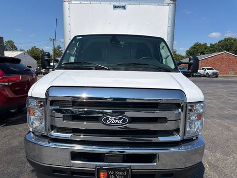New 2027 Ford E-350 and Econoline 350 Super Duty w/ Power Equipment Group RWD image 8