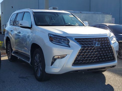 Used 2023 Lexus GX 460 Luxury image 3