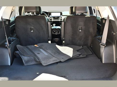 Used 2023 Kia Sorento SX AWD/4WD image 23