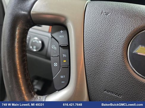 Used 2013 Chevrolet Suburban LT image 16