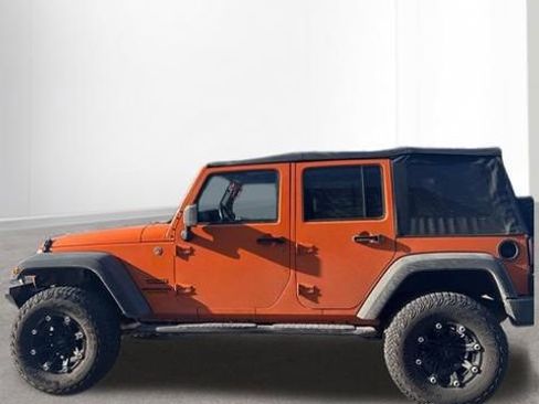 Used 2012 Jeep Wrangler Unlimited Sport image 9