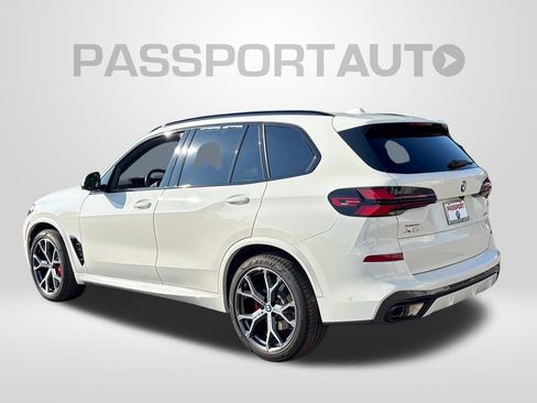 Used 2024 BMW X5 xDrive40i w/ M Sport Package AWD/4WD image 3