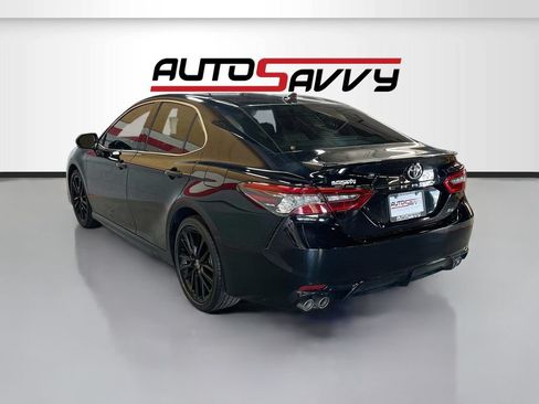 Used 2023 Toyota Camry XSE FWD image 5
