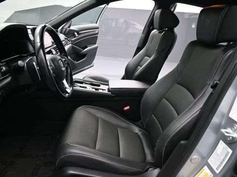 Used 2021 Honda Accord Sport image 9