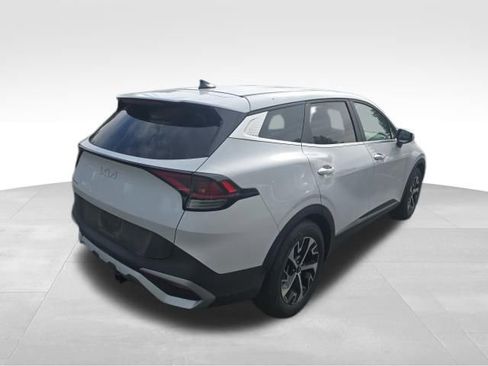 Used 2024 Kia Sportage EX FWD image 5