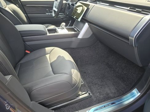 New 2025 Land Rover Range Rover SE image 29
