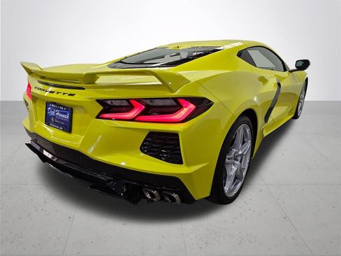 Used 2021 Chevrolet Corvette Stingray Premium Cpe w/ Z51 Performance Package RWD image 9