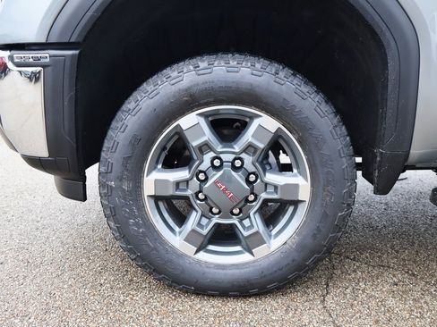 New 2026 GMC Sierra 3500 SLT image 34