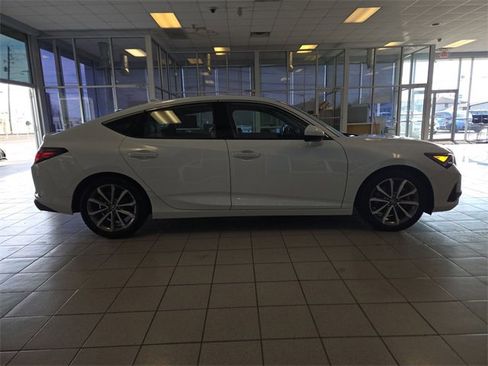 Certified 2023 Acura Integra Base image 9