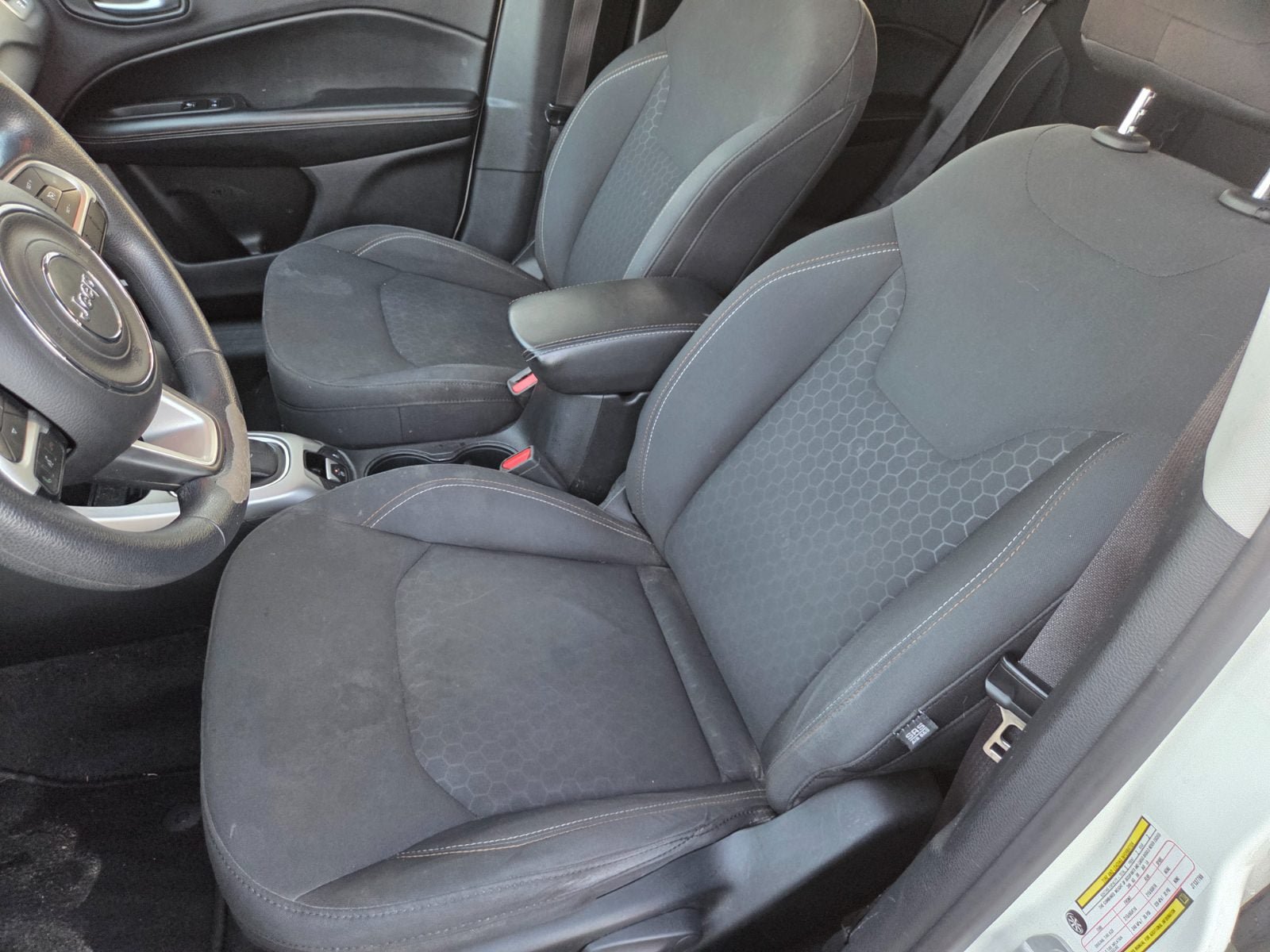 Used 2018 Jeep Compass Sport FWD image 6