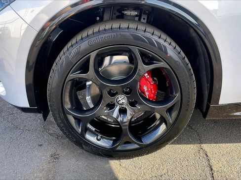 New 2025 Alfa Romeo Stelvio Sprint w/ Veloce Package image 12