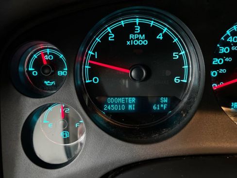Used 2011 GMC Yukon SLT AWD/4WD image 13