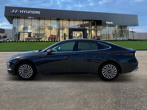 Certified 2025 Hyundai Sonata Limited image 3