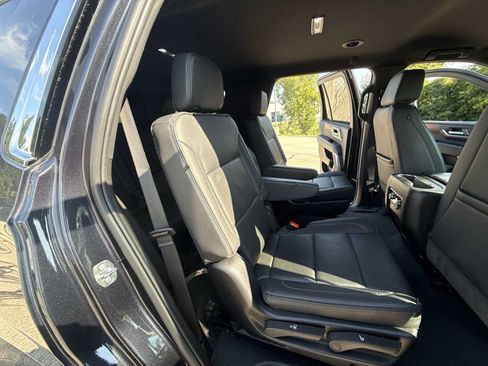 Certified 2025 GMC Yukon Denali AWD/4WD image 26