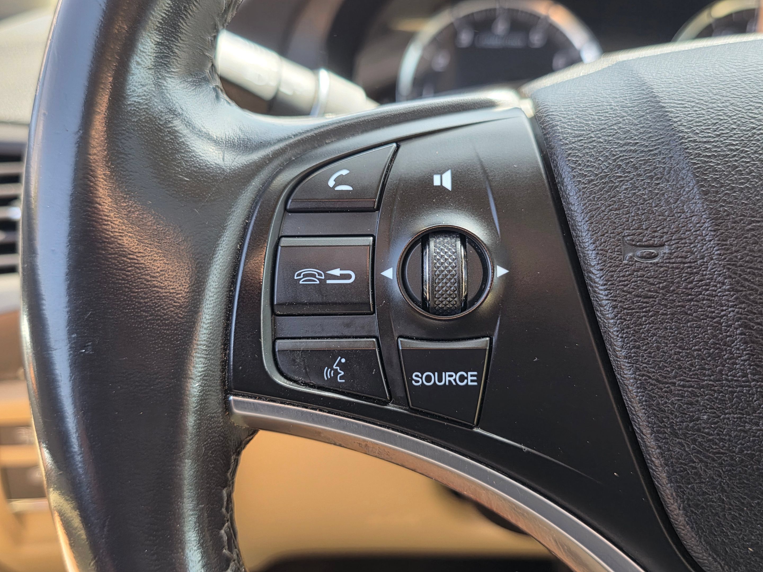 Used 2018 Acura MDX FWD image 30