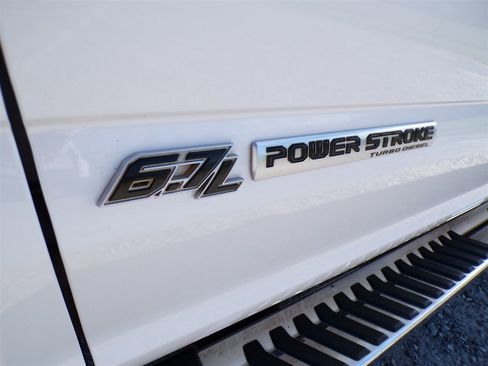 Used 2019 Ford F250 Lariat w/ Lariat Value Package image 17