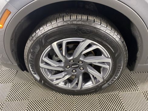 Used 2024 Lincoln Corsair AWD w/ Equipment Group 101A image 13