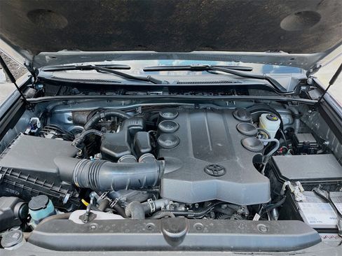 Used 2023 Toyota 4Runner SR5 Premium image 29