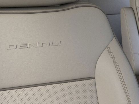 New 2026 GMC Yukon XL Denali w/ Denali Reserve Package image 21