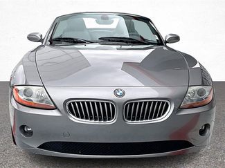 Used 2003 BMW Z4 3.0i video 3