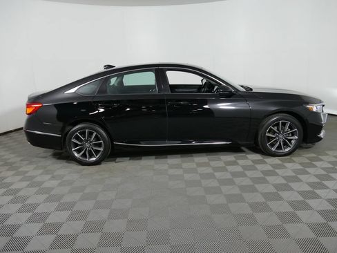 Used 2022 Honda Accord EX-L image 2