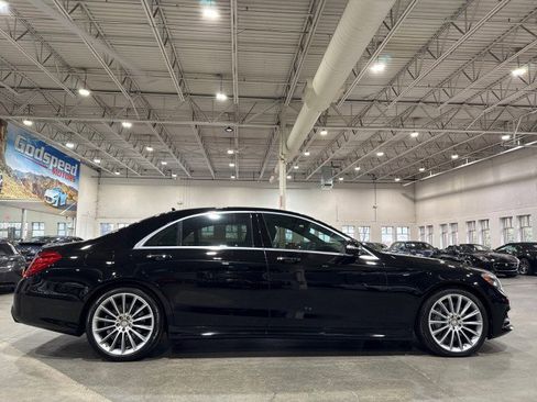 Used 2016 Mercedes-Benz S 550 Sedan image 33