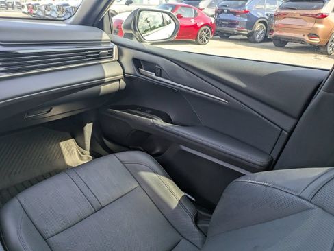Used 2025 Toyota Camry XSE FWD image 19