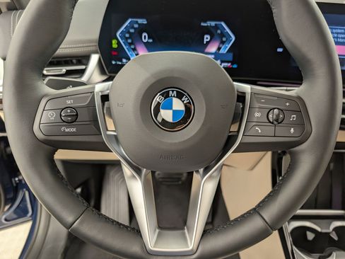 Used 2025 BMW X1 xDrive28i w/ Technology Package AWD/4WD image 15
