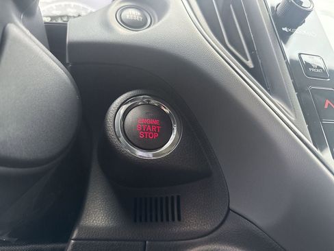 New 2026 Subaru Crosstrek 2.5i Limited w/ Crosstrek Mirror Package image 32