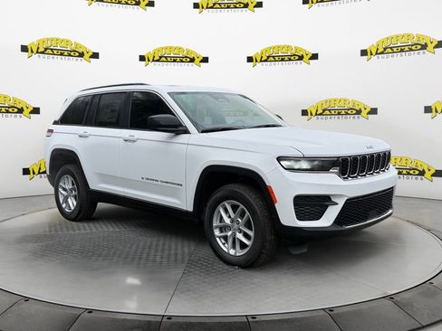 New 2025 Jeep Grand Cherokee Laredo image 7