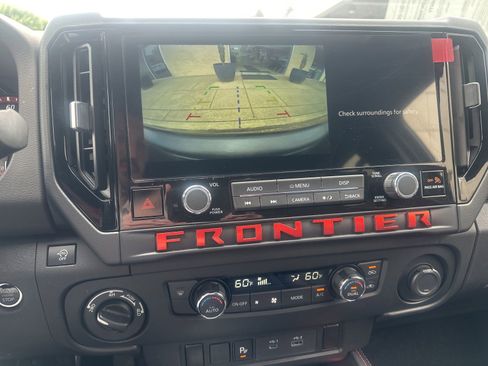 Used 2025 Nissan Frontier PRO-4X w/ Interior Protection Package AWD/4WD image 10