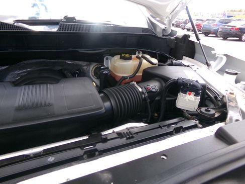 Used 2019 Chevrolet Silverado 1500 W/T w/ Trailering Package AWD/4WD image 27