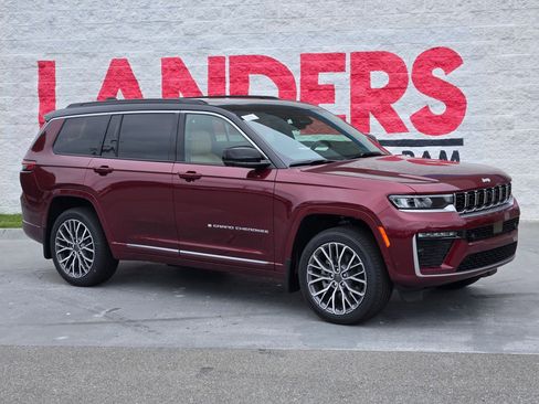 New 2026 Jeep Grand Cherokee L Summit AWD/4WD image 1