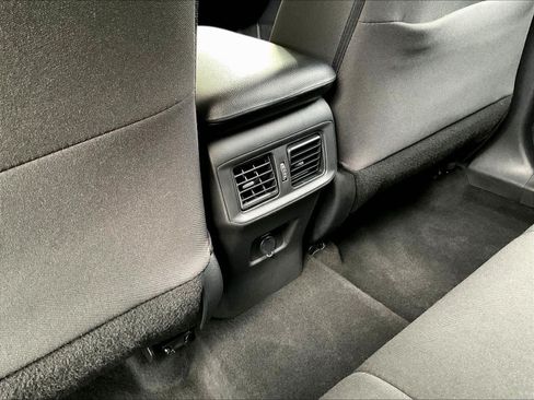 Used 2023 Toyota RAV4 LE FWD image 10