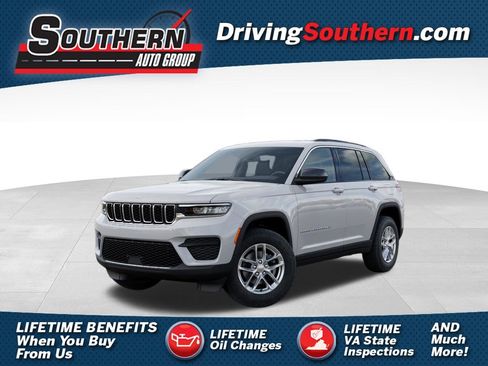 New 2026 Jeep Grand Cherokee Laredo AWD/4WD image 1