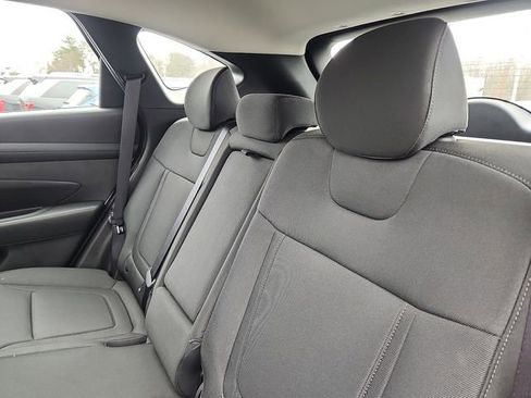 Certified 2025 Hyundai Tucson SE image 24