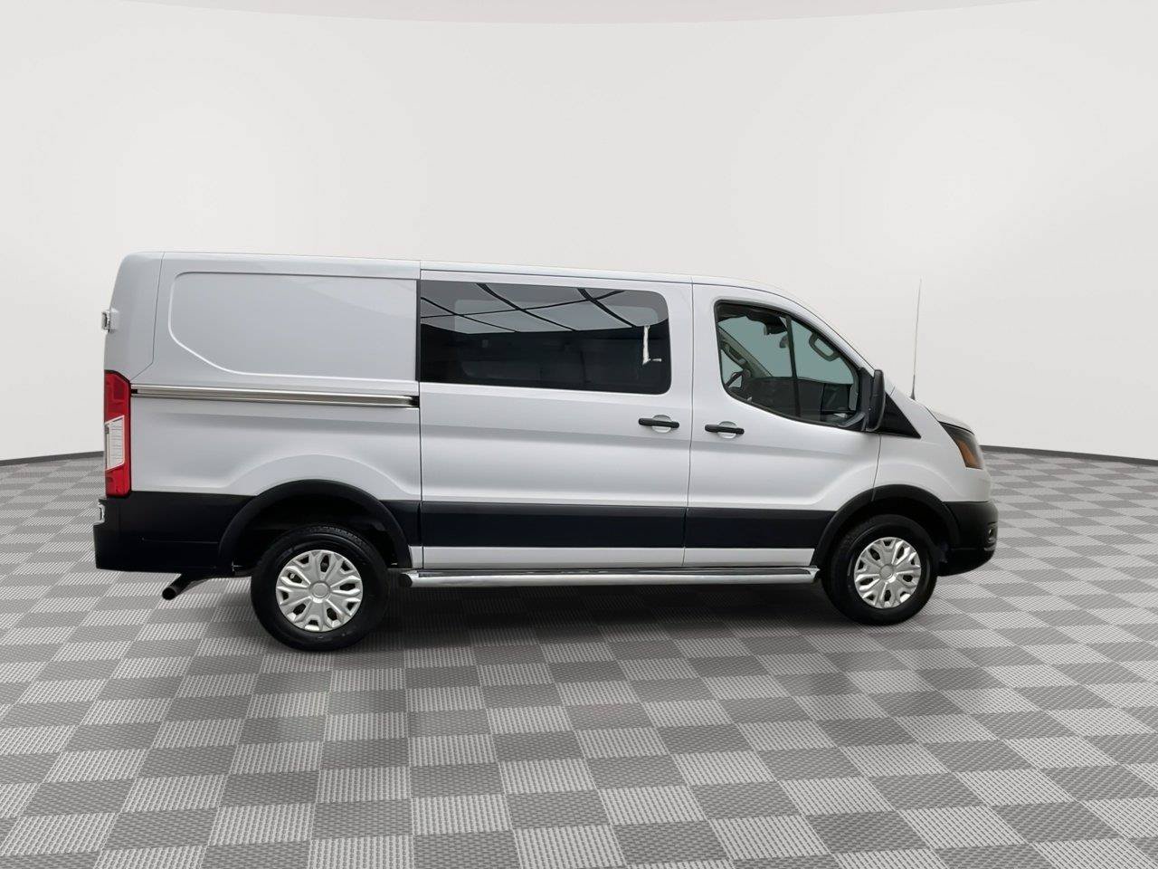 Used 2025 Ford Transit 250 Low Roof w/ Exterior Upgrade Package RWD image 30