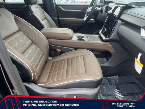 New 2026 GMC Acadia Denali Ultimate FWD image 20