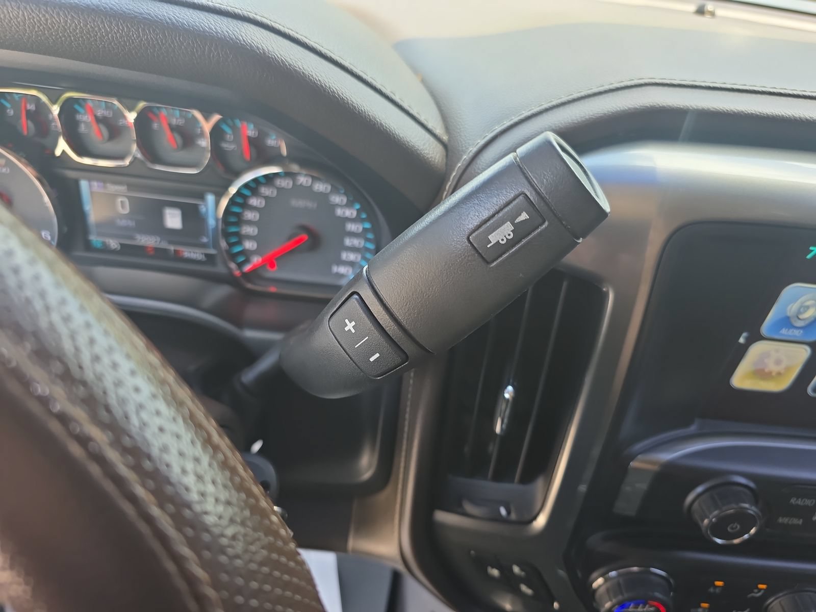 Used 2018 Chevrolet Silverado 1500 LTZ Z71 w/ LTZ Plus Package AWD/4WD image 22