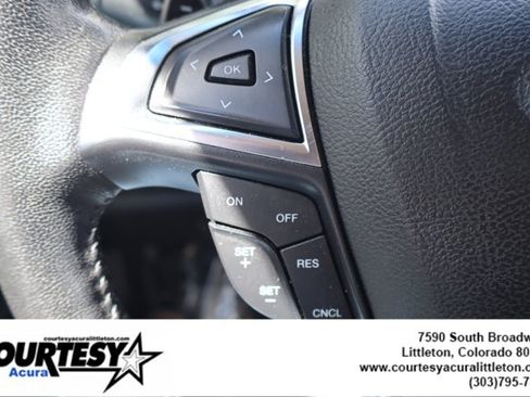 Used 2018 Ford Edge Titanium w/ Technology Package AWD/4WD image 11
