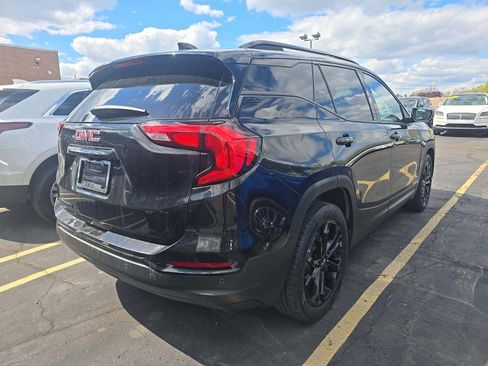 Used 2020 GMC Terrain SLT w/ Preferred Package FWD image 3