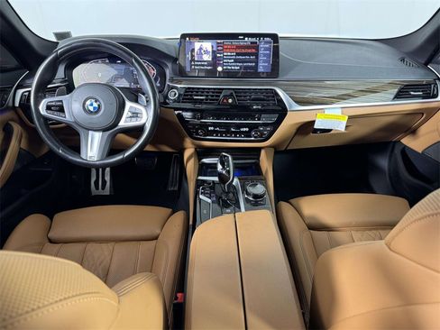 Used 2023 BMW 540i xDrive w/ Executive Package image 5